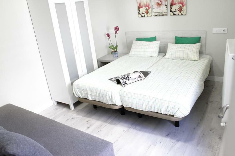 Apartamentos Logrono Centro Exterior photo